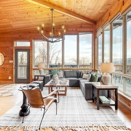 Chestnut By Avantstay Mountain Cabin W Treetop Views Hot Tub Game Room 蓋特林堡 外观 照片